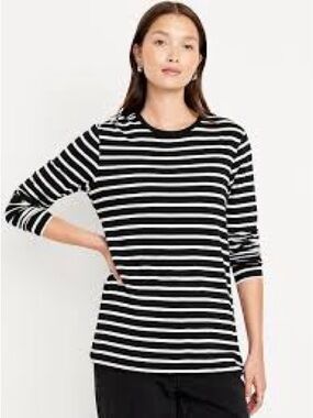 NWT! OLD NAVY LUXE Super Soft Black Stripe  Tunic Tee Shirt Size XS Tall